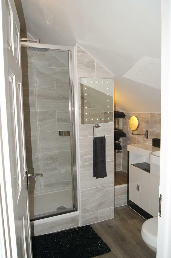 Edge Of Glastonbury And Street Town Centre, 2Bd Apt With Parking Lejlighed Eksteriør billede